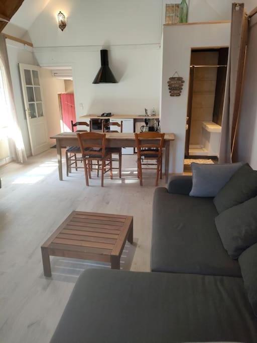 Le Ptit Loft Villa Brechamps Ngoại thất bức ảnh
